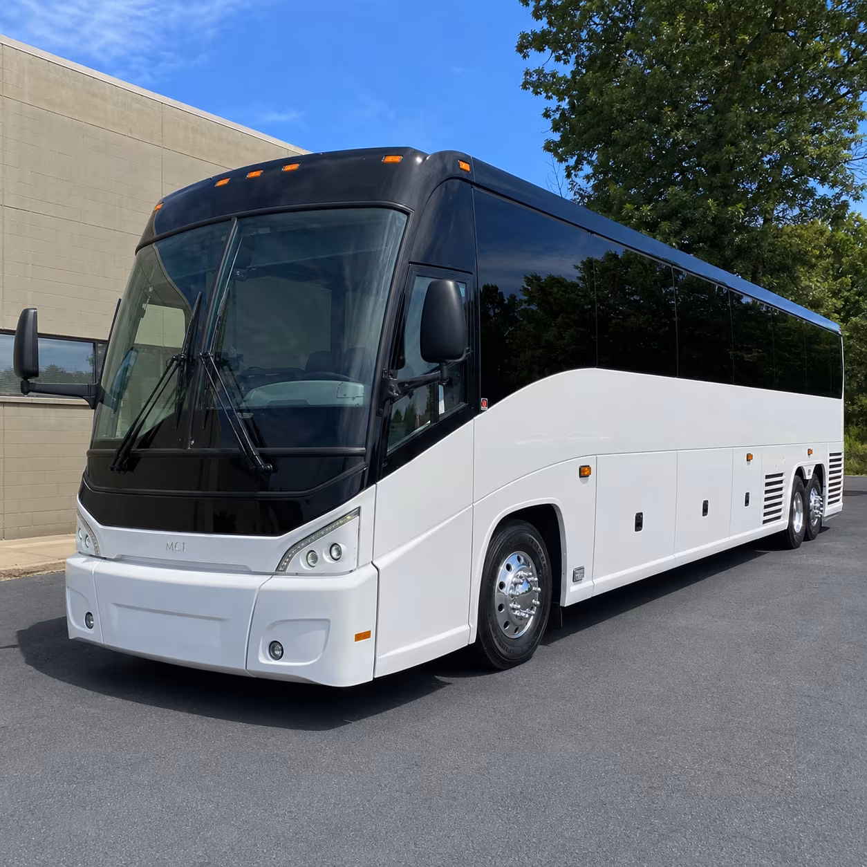 a comfortable ride to christian concerts at the walmart amp for your whole group