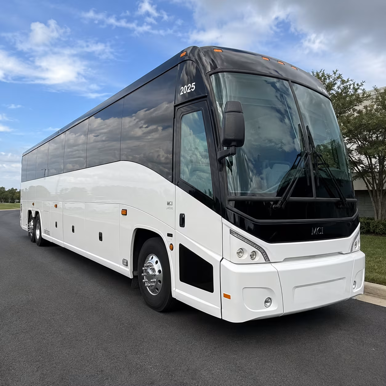corporate event shuttles across the nw arkansas business corridor