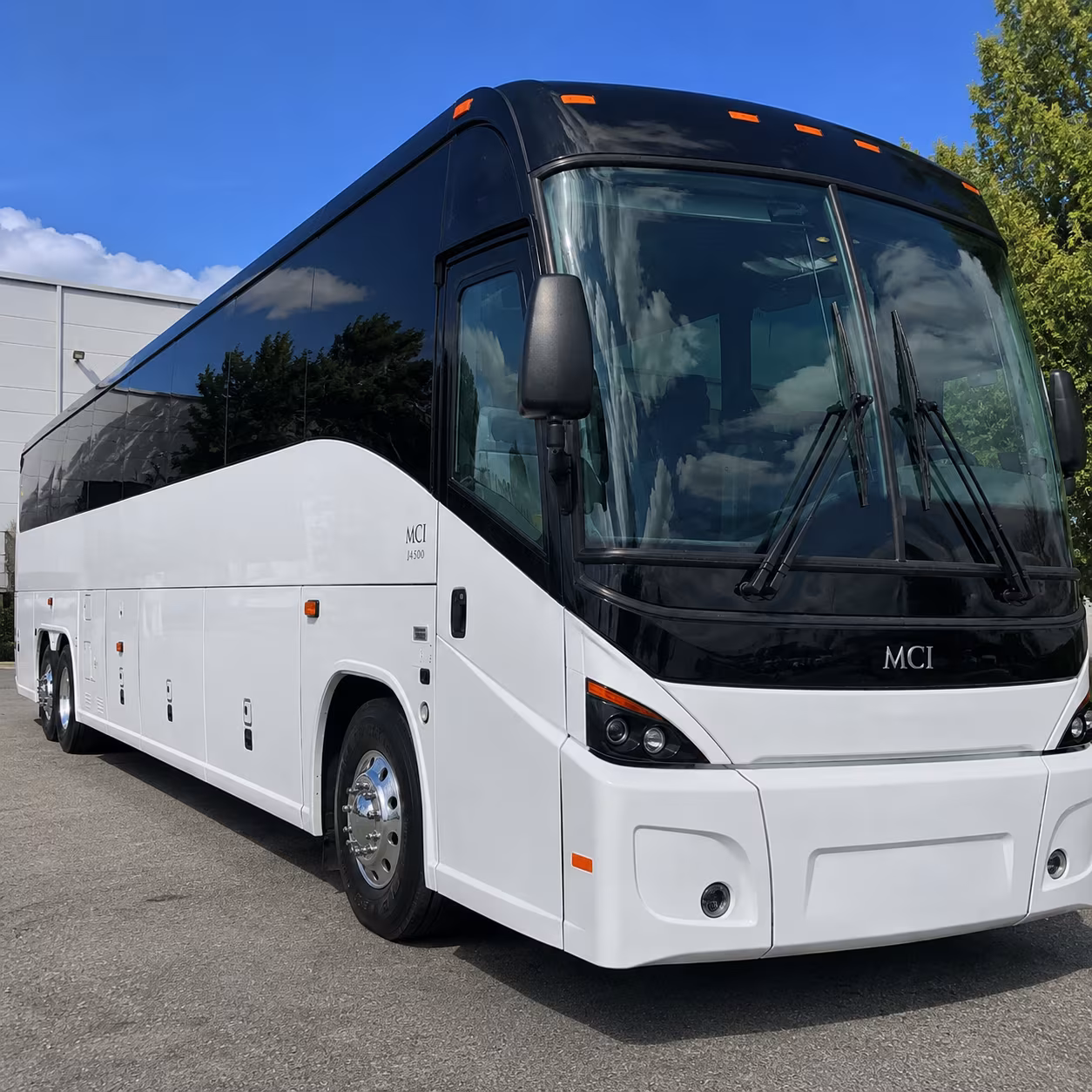 multi day and multi stop airport shuttle packages for rogers groups