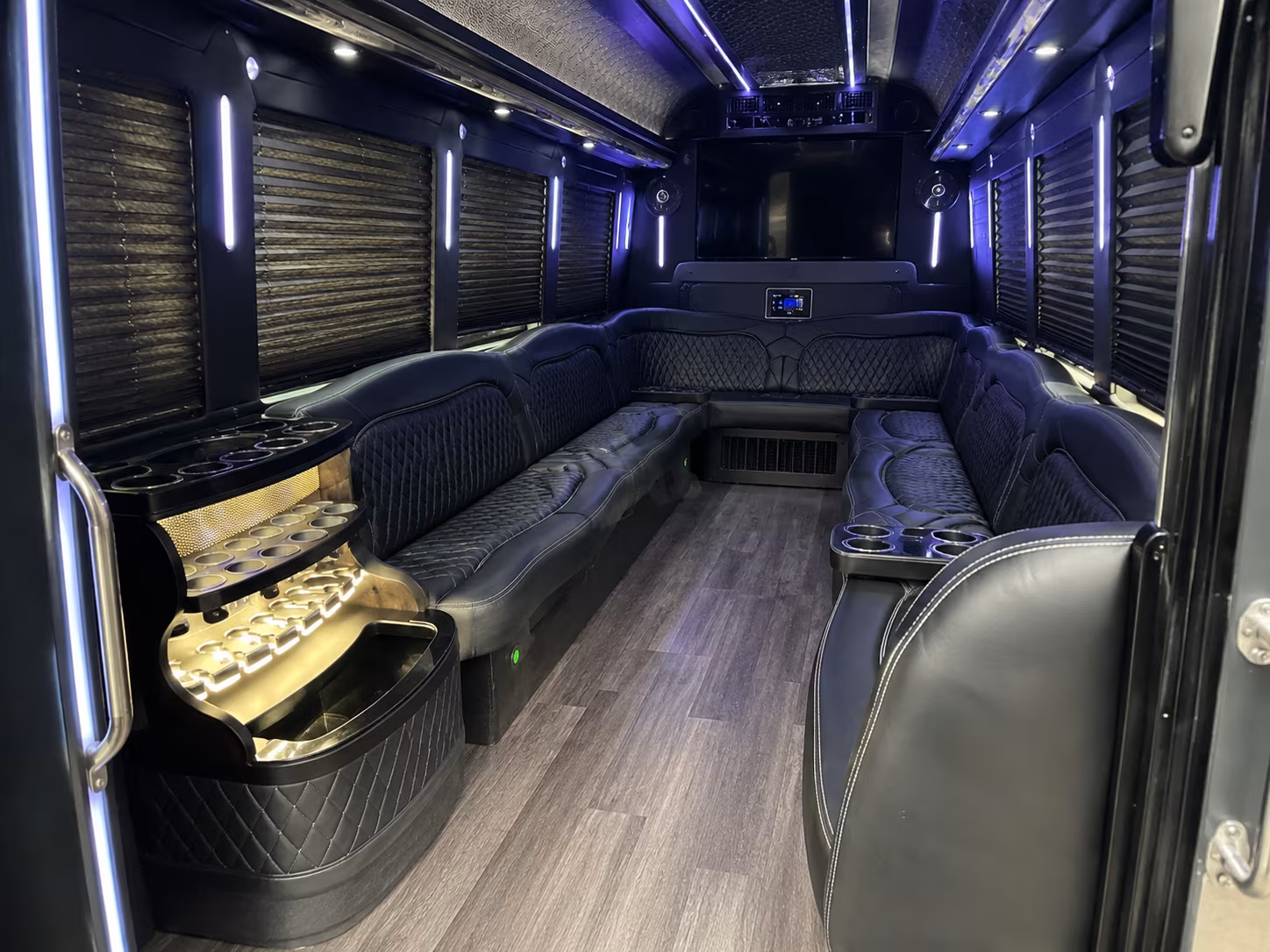 party bus rentals from rogers to the rogers convention center