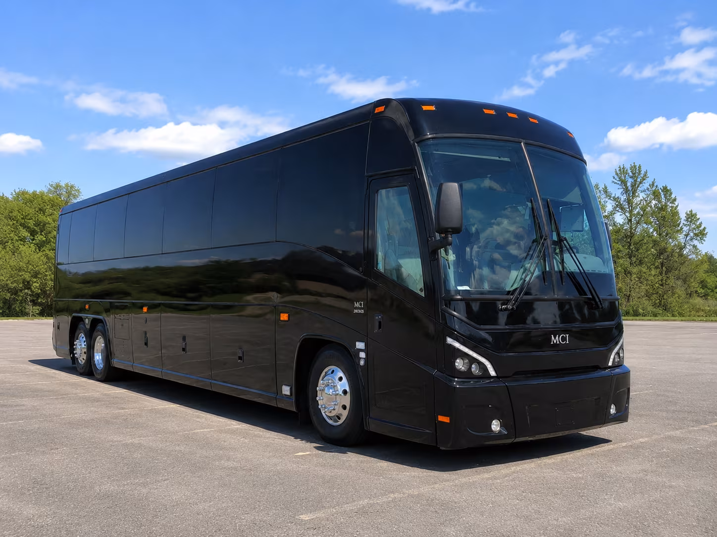 shuttle your guests between rogers hotels and your wedding venue with ease